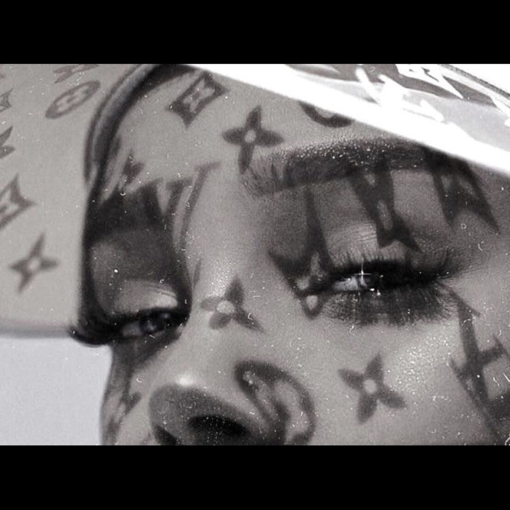 Meet your Posher, Ellie